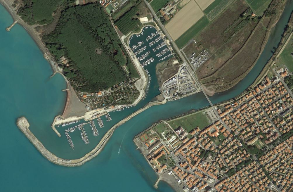 See image of porto di Cecina