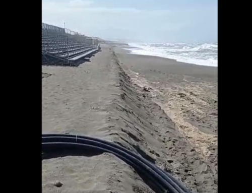BIBBONA: spiaggia devastata dalla corsa dei cavalli, la mareggiata ha fatto il resto.
